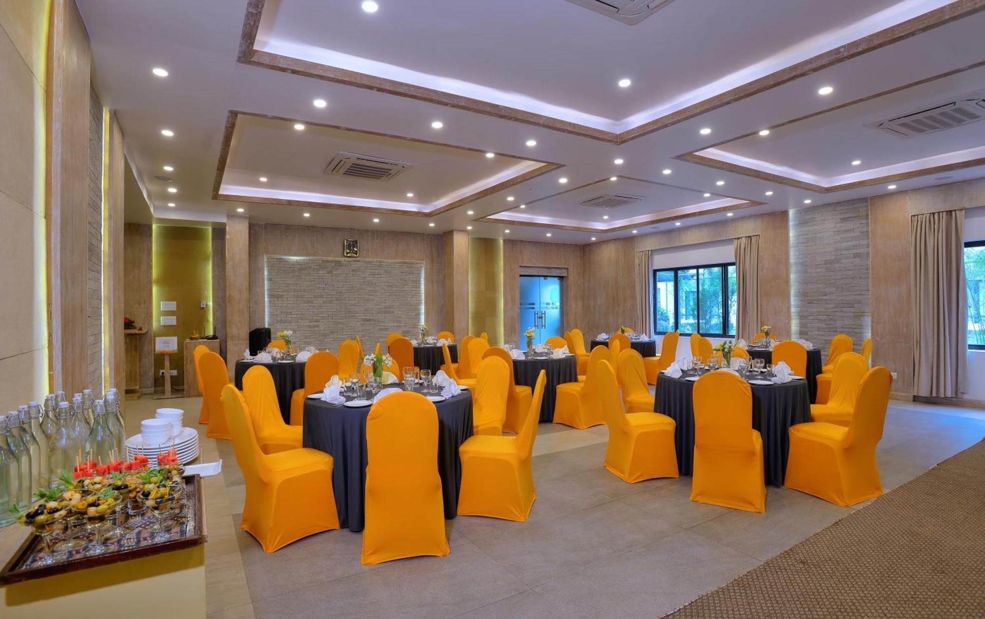 Hotel Barahi פוקהרה מראה חיצוני תמונה